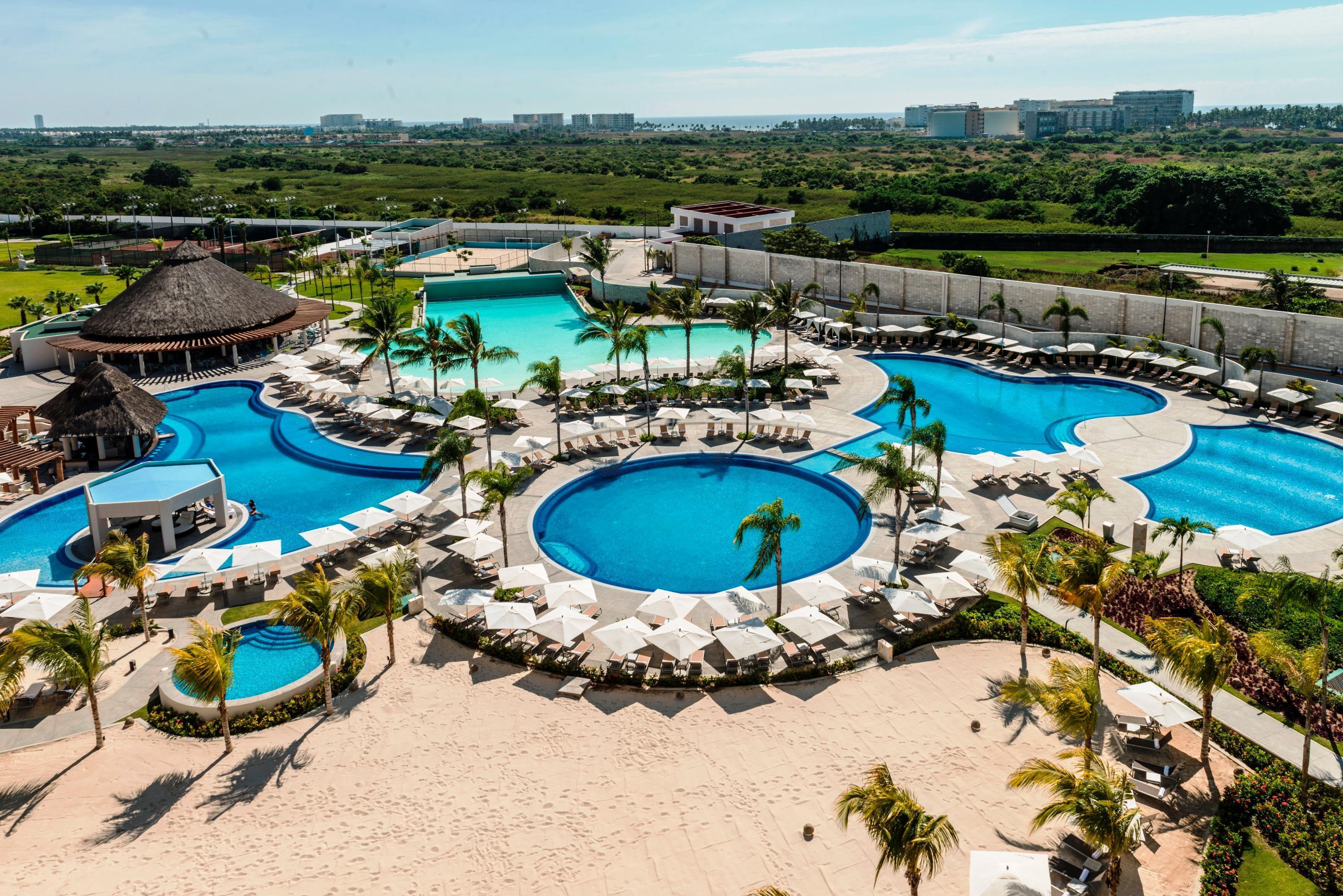 Palacio Mundo Imperial Riviera Diamante Acapulco Extérieur photo Aerial view of the resort